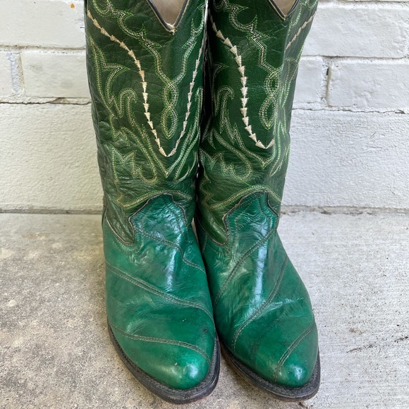 Emerald green vintage cowboy boots